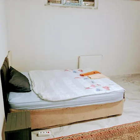 Ahmet Teacher'S Villa-2, 6 Minutes From Istanbul Airport