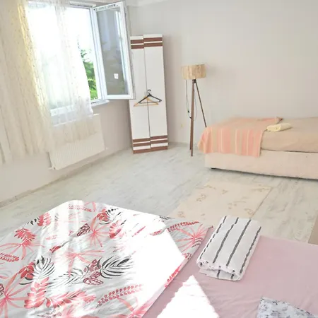 Ahmet Teacher'S Villa-2, 6 Minutes From Istanbul Airport Arnavutkoy